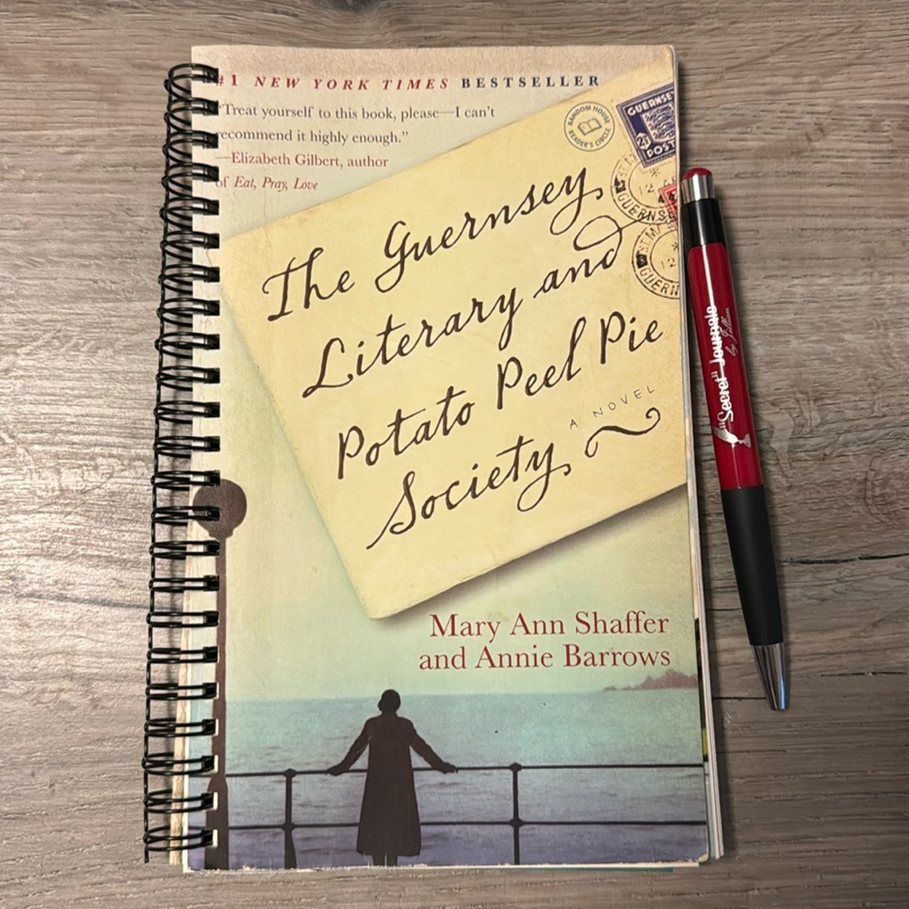 Secret Journal “The Guernsey Literary and Potato Peel Pie Society”📚